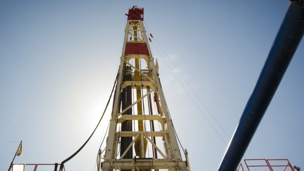 https://www.cfact.org/wp-content/uploads/2017/12/Fracking-well-628x353.jpg