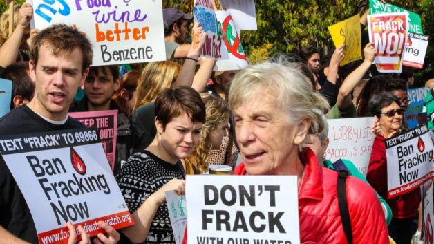 https://www.cfact.org/wp-content/uploads/2018/01/Anti-fracking-activists-628x353.jpg