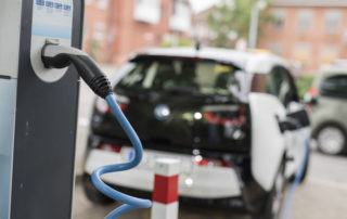 Losses outweigh gains on electric cars