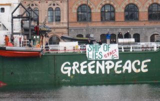 Poles seize Greenpeace ship, arrest captain -- WATCH NOW