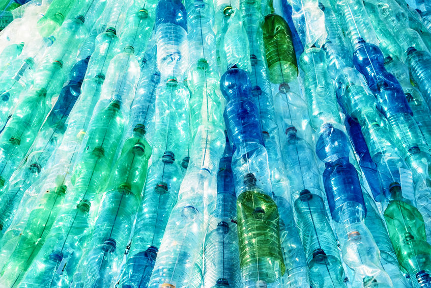 Using microwaves to turn plastic waste into hydrogen